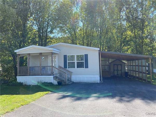 614 Sycamore LN, Utica, NY 13502
