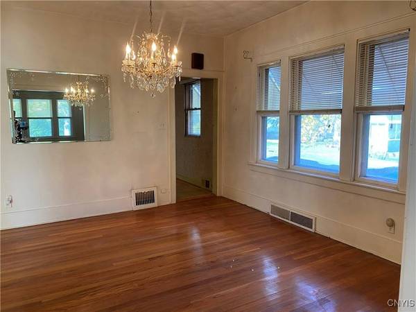 924 Eagle ST, Utica, NY 13501