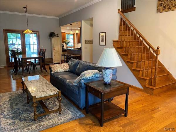 34 Fawncrest BLVD, New Hartford, NY 13413