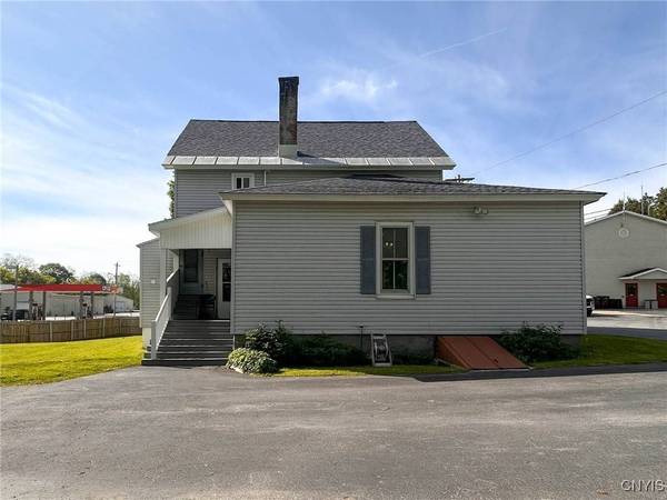 2958 Mill PL, Sauquoit, NY 13456