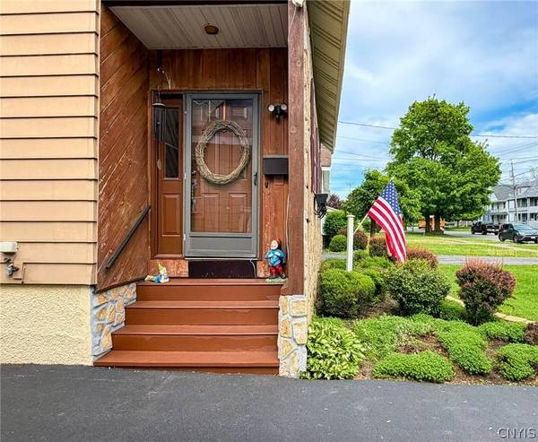 2120 Sunset AVE, Utica, NY 13502