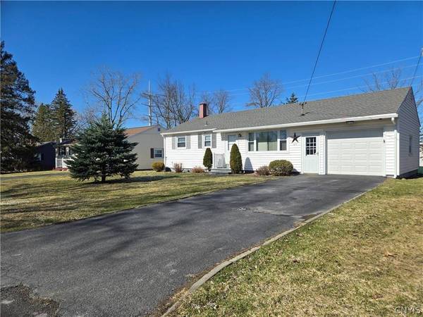 417 Locust DR, Utica, NY 13502