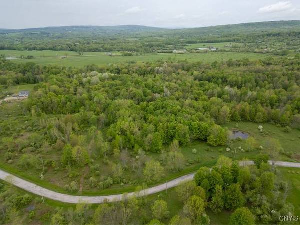 Cogar DR, Frankfort, NY 13340