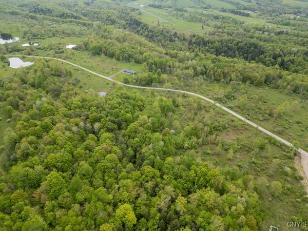 Cogar DR, Frankfort, NY 13340