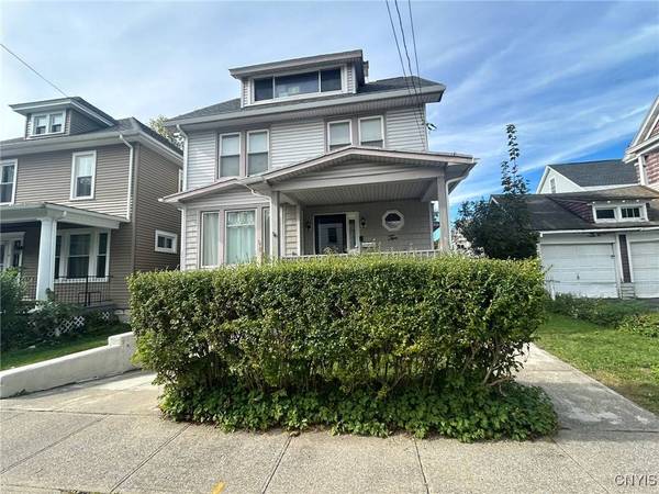 2 Cromwell PL, Utica, NY 13502