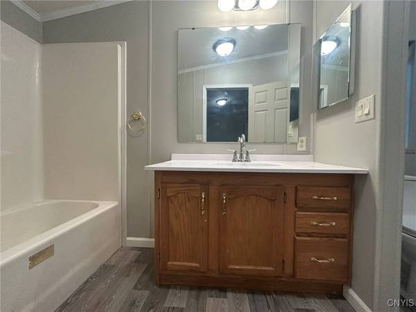 128 Concord DR, Utica, NY 13502