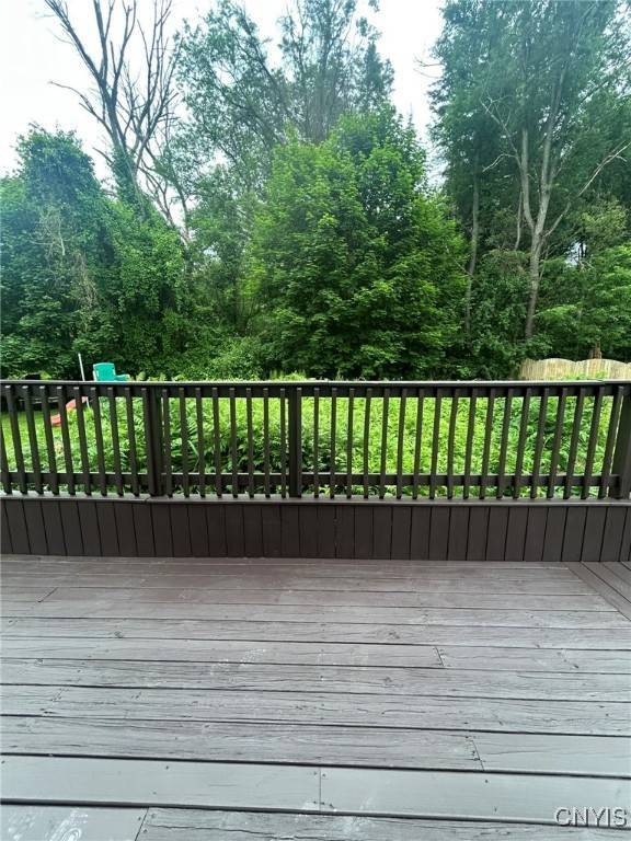 24 Elm ST, Whitesboro, NY 13492