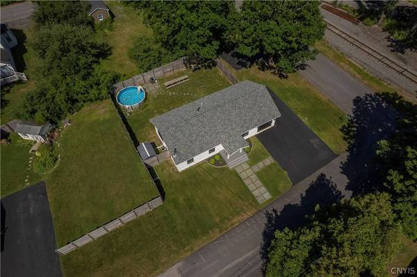 11 Ruth AVE, New Hartford, NY 13413