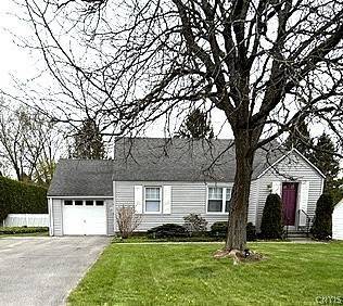 8 Beechwood RD