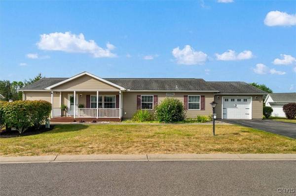 19 Cherrywood, Clinton, NY 13323