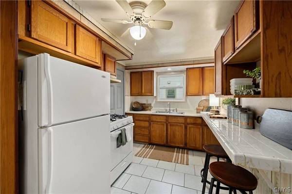 1234 Hilton AVE, Utica, NY 13501