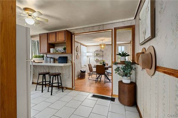 1234 Hilton AVE, Utica, NY 13501