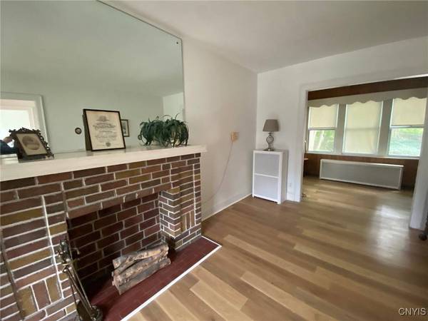 28 Prospect ST, Utica, NY 13501
