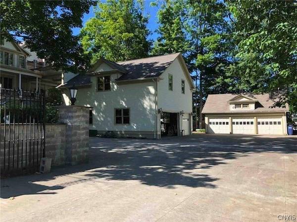 1010 Utica ST, Oriskany, NY 13424