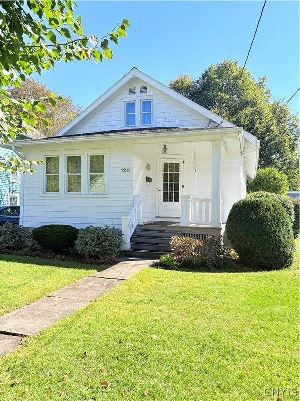 120 Lyon PL