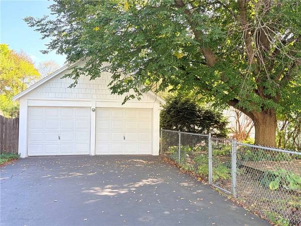 120 Lyon PL, Utica, NY 13502