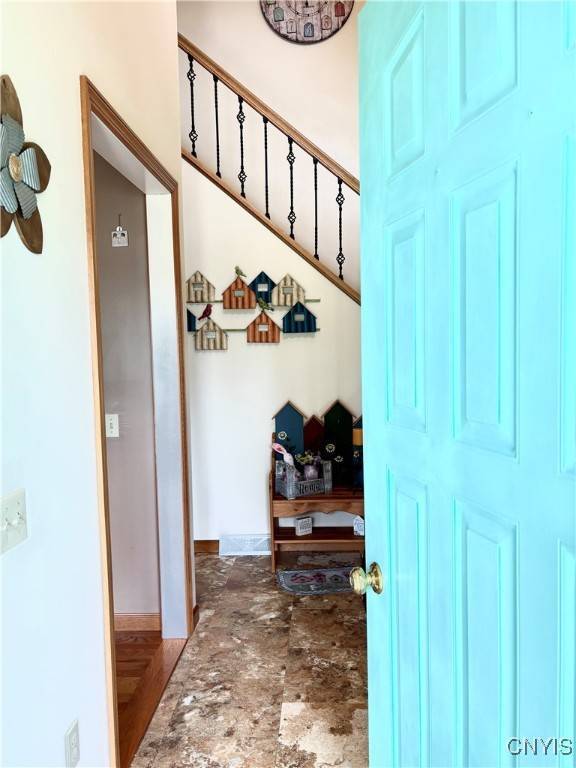 7666 Thomas CIR, Rome, NY 13440