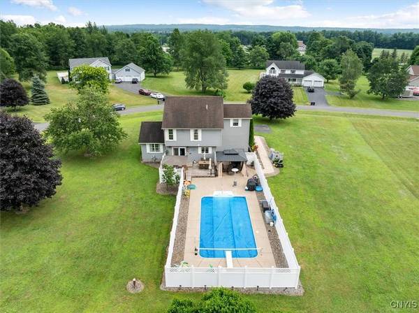 7666 Thomas CIR, Rome, NY 13440