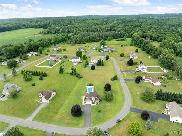 7666 Thomas CIR, Rome, NY 13440