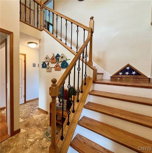 7666 Thomas CIR, Rome, NY 13440