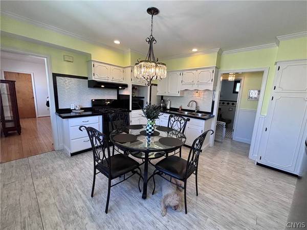 1672 Seymour AVE, Utica, NY 13501