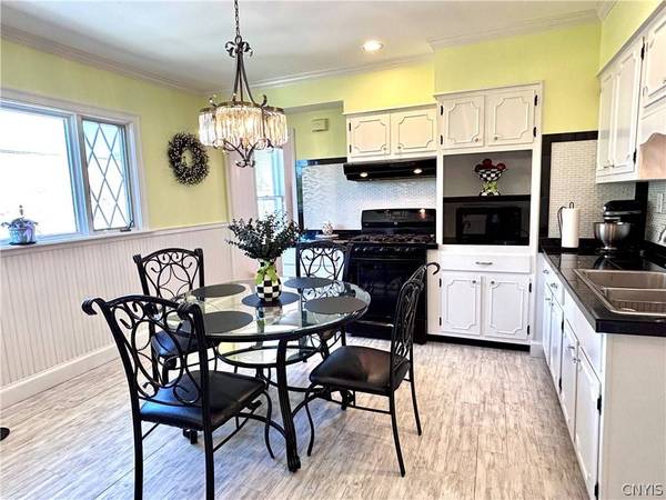 1672 Seymour AVE, Utica, NY 13501