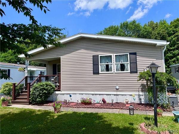 741 Heloon DR, Clinton, NY 13323