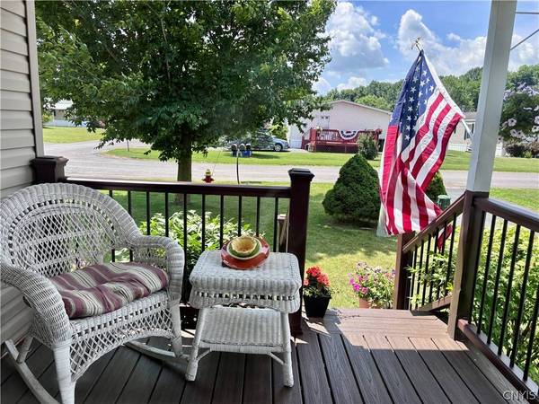 741 Heloon DR, Clinton, NY 13323