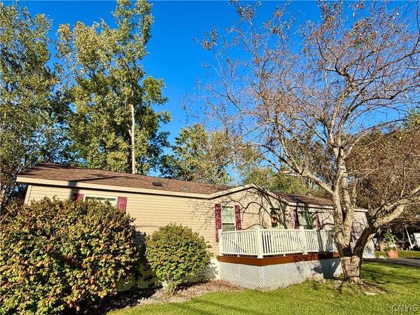 49 Millstream CT, Clinton, NY 13323