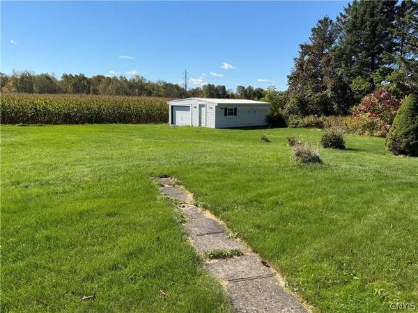 9556 Coombs RD, Holland Patent, NY 13354