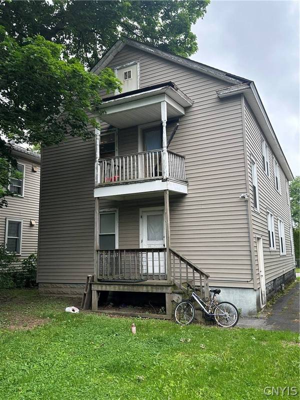 1029 W Kellogg AVE E, Utica, NY 13502