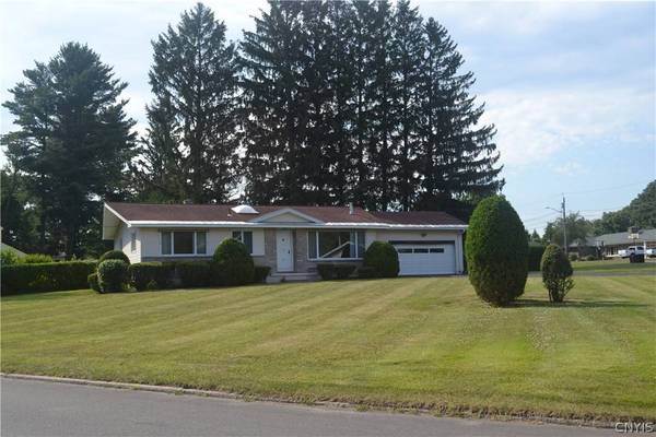 57 Pond LN, Utica, NY 13501