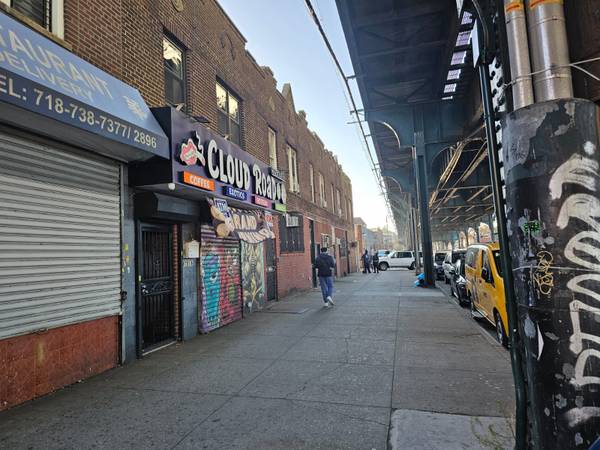 Ozone Park, NY 11417,87-16 Liberty Ave