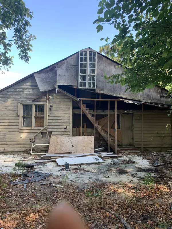 3043 SAX RD, Memphis, TN 38109