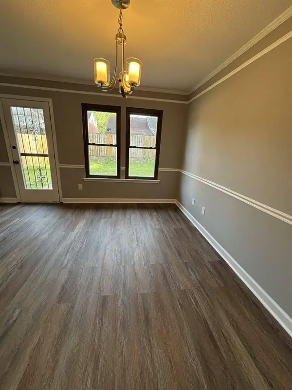 5865 JARDIN PL, Memphis, TN 38141