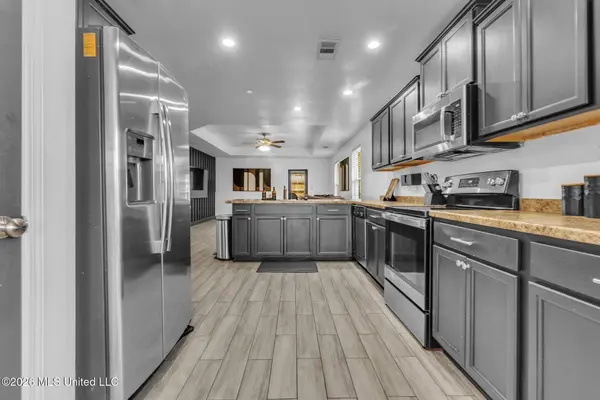8898 Kathryn Grace Drive, Southaven, MS 38671