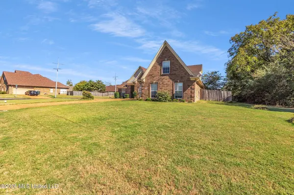 8390 Ansley Park Lane, Southaven, MS 38672