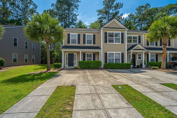 9098 Maple Grove Dr, Summerville, SC 29485