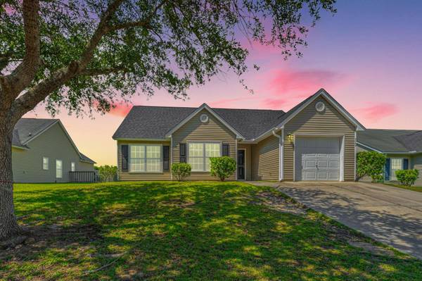 5042 Thornton Dr, Summerville, SC 29485