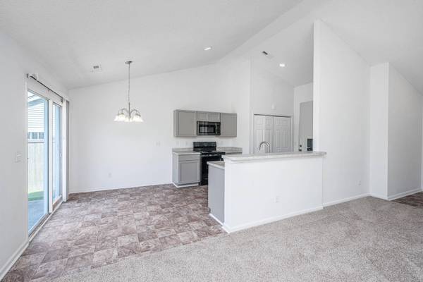 5042 Thornton Dr, Summerville, SC 29485