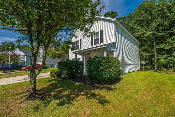 8537 Chloe Ln, North Charleston, SC 29406