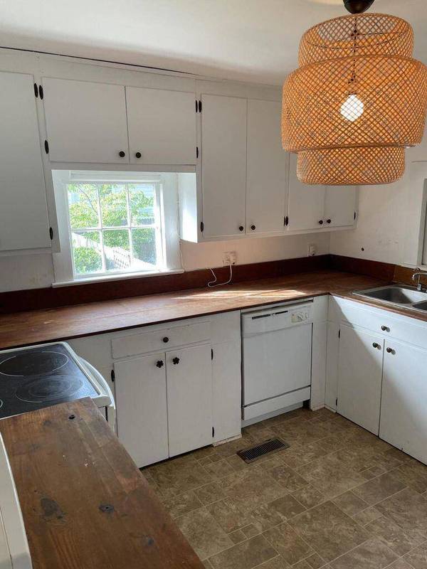 409 Station 22 1/2 St, Sullivans Island, SC 29482