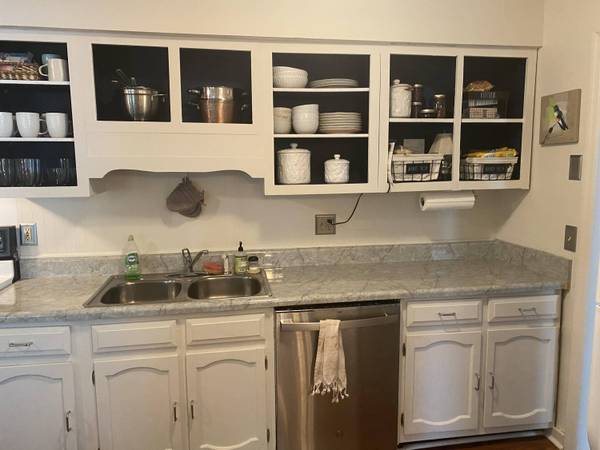 3 26th Ave #A, Isle Of Palms, SC 29451