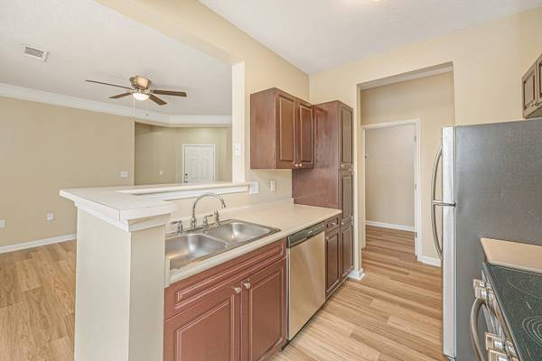 2127 Chatelain Way, Mount Pleasant, SC 29464