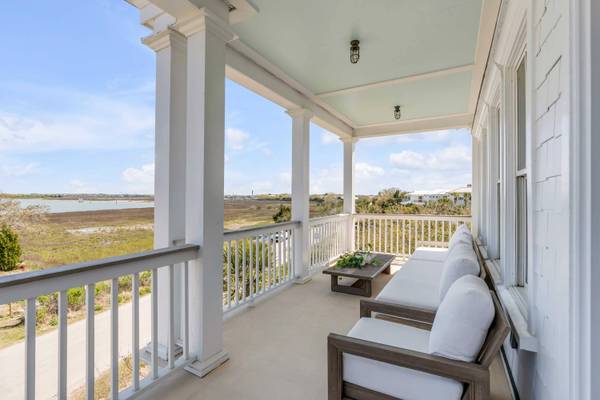 904 Middle St, Sullivans Island, SC 29482