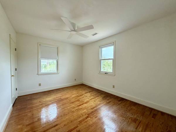 3 26th Ave #B, Isle Of Palms, SC 29451