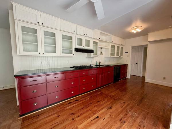 3 26th Ave #B, Isle Of Palms, SC 29451