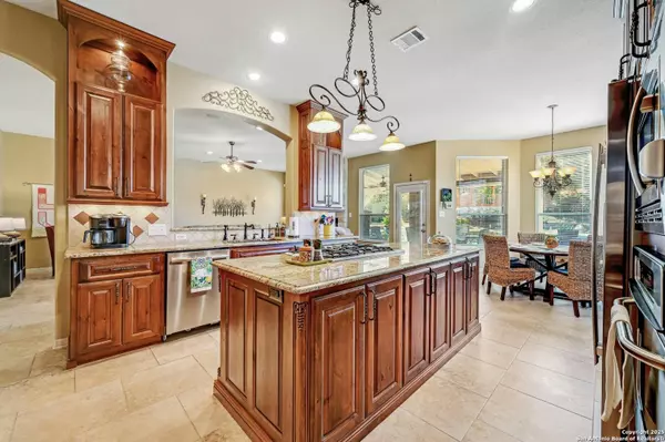 9014 WOODLAND PASS, Boerne, TX 78006-6548