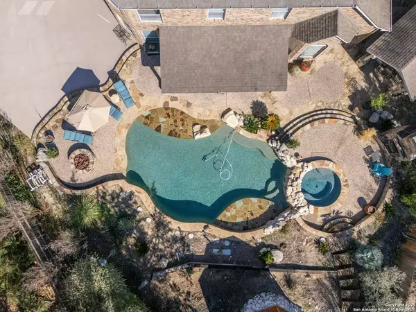 9014 WOODLAND PASS, Boerne, TX 78006-6548