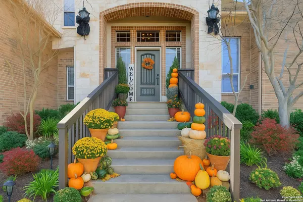 9014 WOODLAND PASS, Boerne, TX 78006-6548